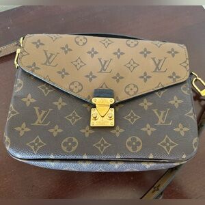 Louis Vuitton Monogram Reverse Pochette Métis MM